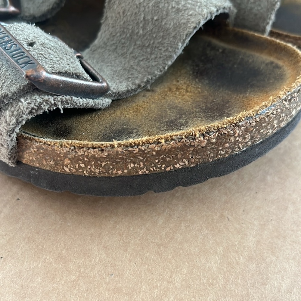 BIRKENSTOCK Arizona size 37 tan color - Picture 15 of 17